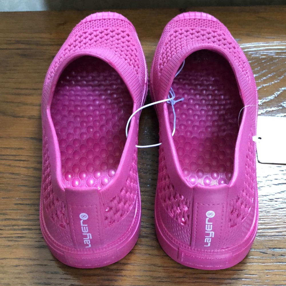 - New “Layer 8” waterproof women’s shoes for garden, pool, beach etc.  Pink. - Picture 3 of 9
